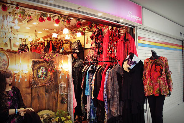 Kinh nghiệm mở shop quần áo vnxk